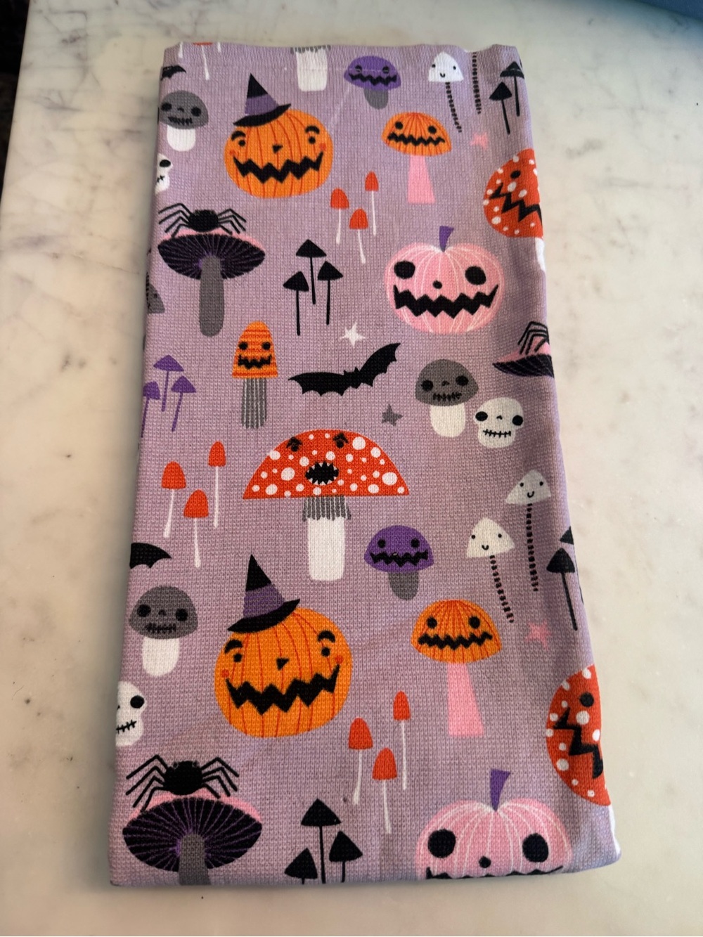 NWOT Halloween Pattern of Jack O Lanterns Mushrooms, Ghosts and Bats 🎃👻🍄🦇